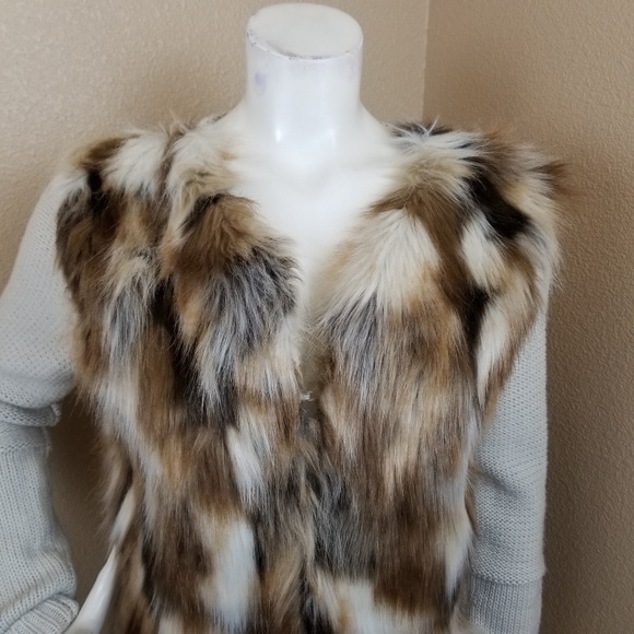 CHARLIE B Faux Fur Front Unique Sweater~Size M~NEW - Picture 2 of 7